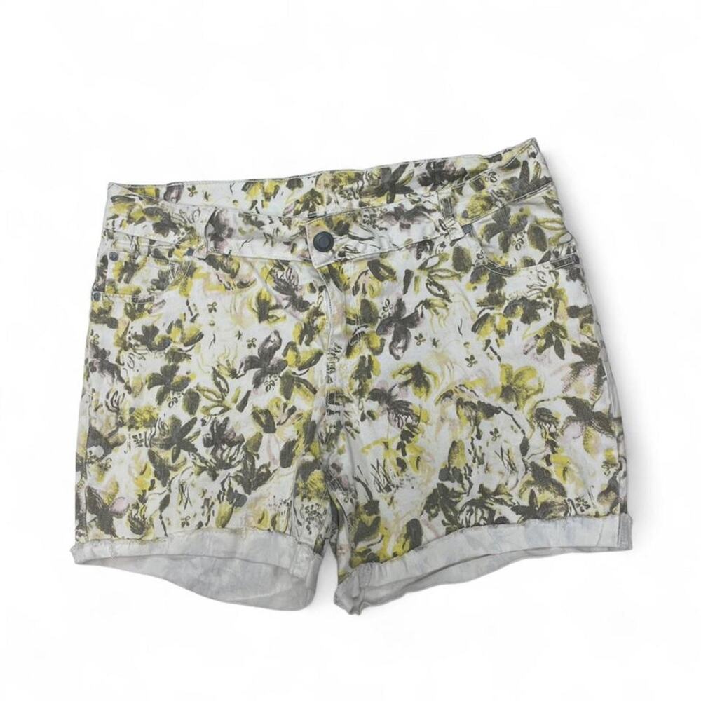 Lane bryant floral shorts